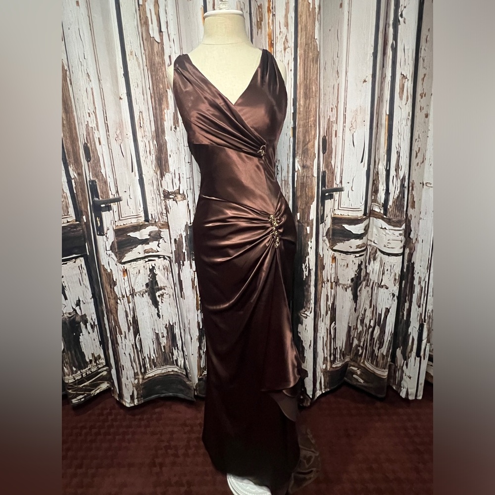 Chic One Shoulder Satin Dress in Rich Brown